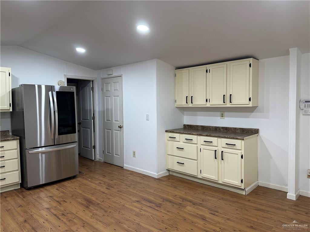 323 West Davis Road Edinburg, TX 78541 - Photo 6 of 17