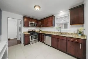 $3,400 | 5030 North Moody Avenue, Chicago, IL 60630