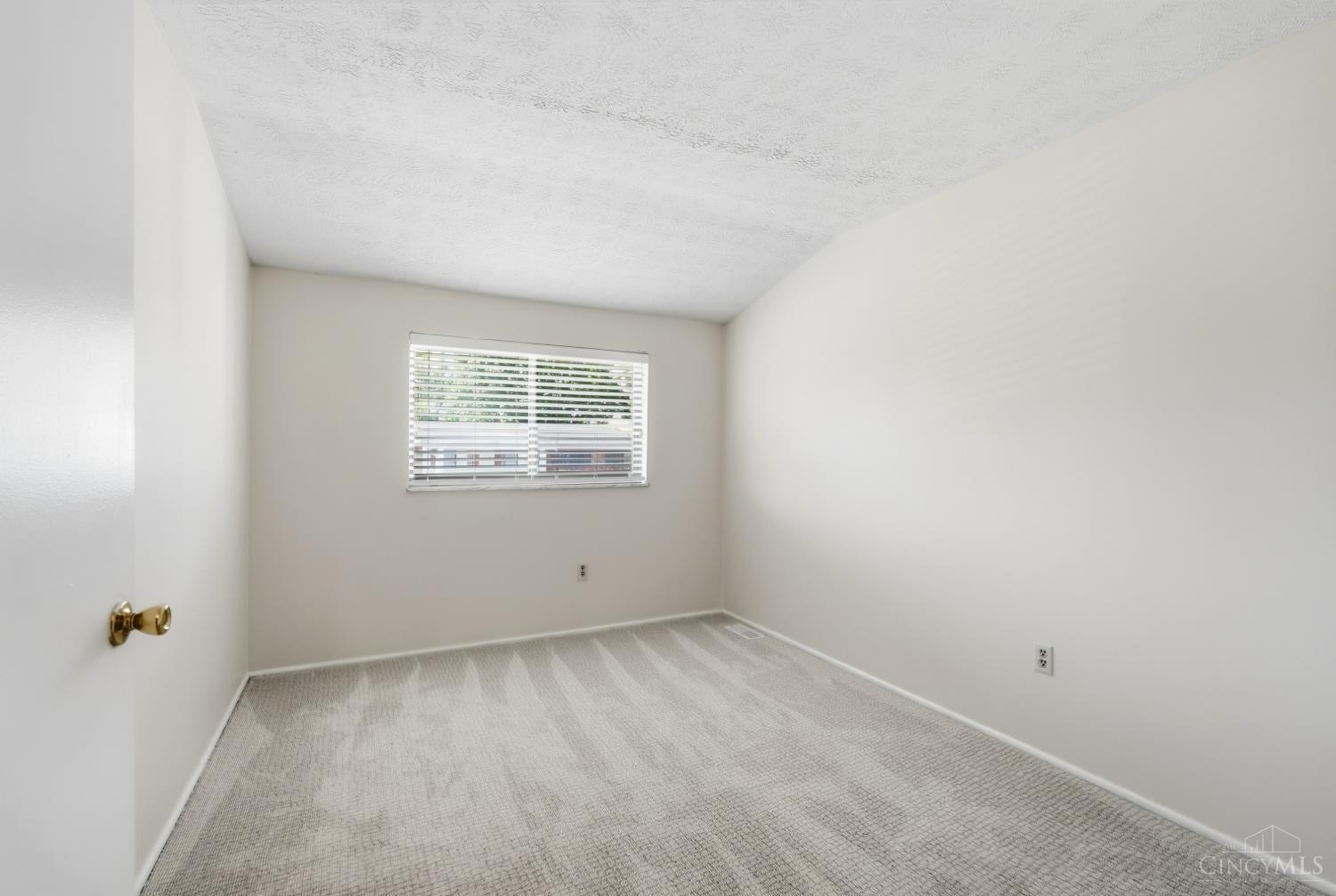 7752 Montgomery Road, Unit 3 Cincinnati, OH 45236 - Photo 26 of 43