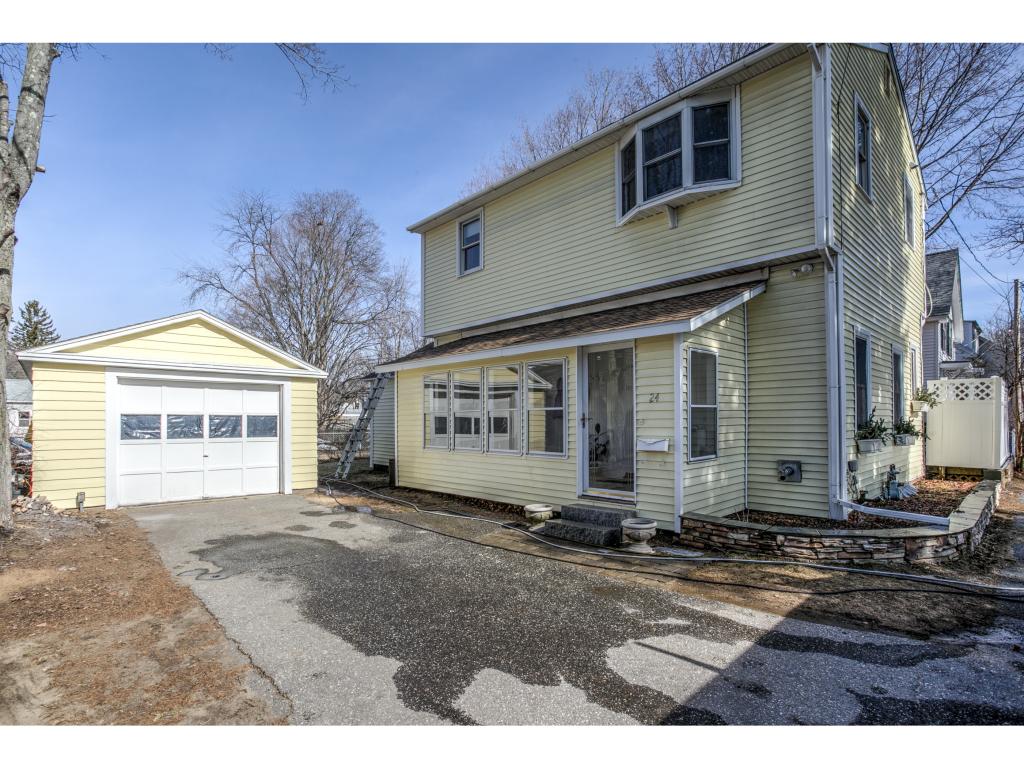 24 Arbor Street Exeter, NH 03833 - Photo 2 of 29