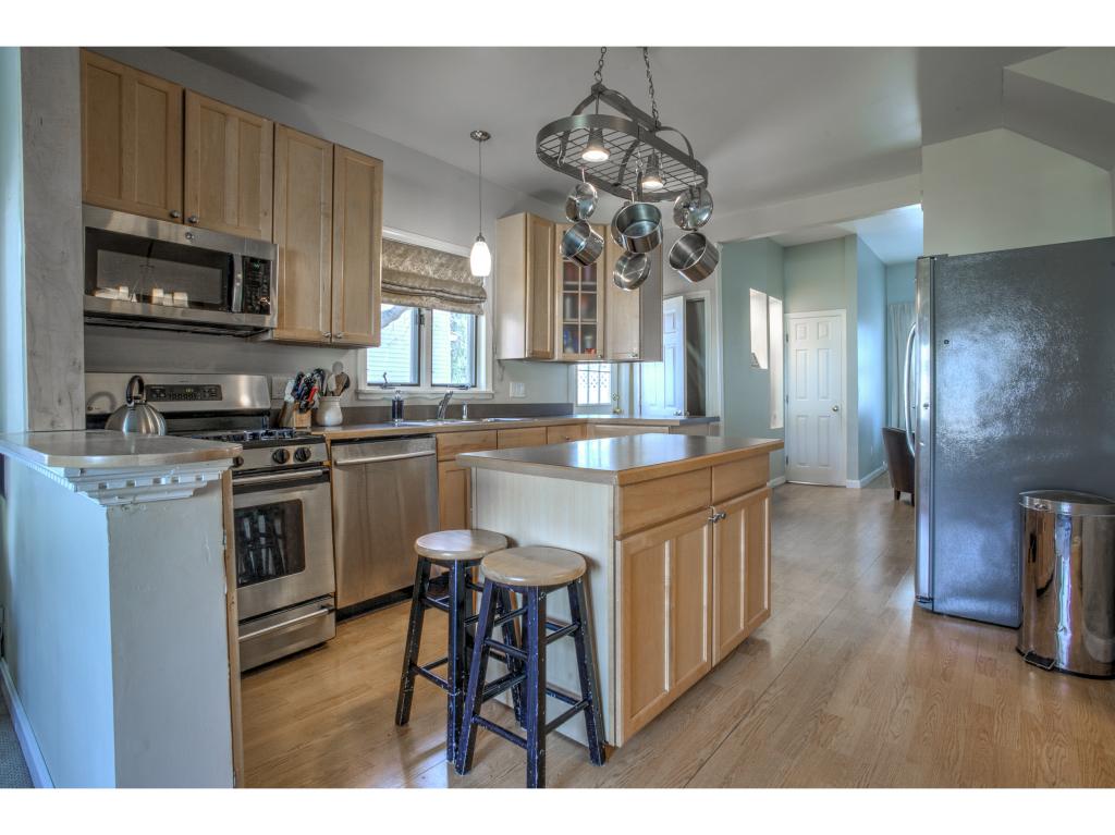 24 Arbor Street Exeter, NH 03833 - Photo 6 of 29