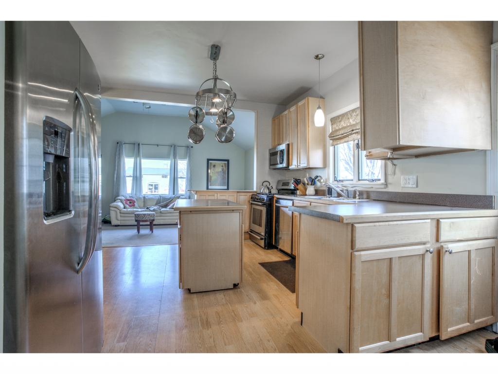 24 Arbor Street Exeter, NH 03833 - Photo 7 of 29
