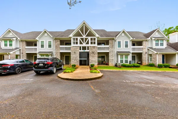 $209,000 | 474 South Main Street, Unit 203, Ashland City, TN 37015
