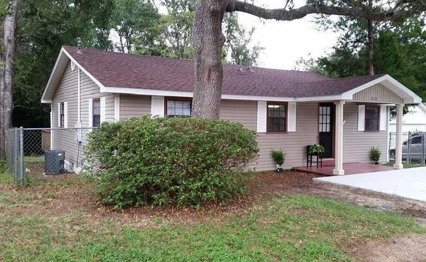 $1,700 | 310 Florida Street, Niceville, FL 32578