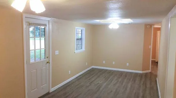 $1,700 | 310 Florida Street, Niceville, FL 32578