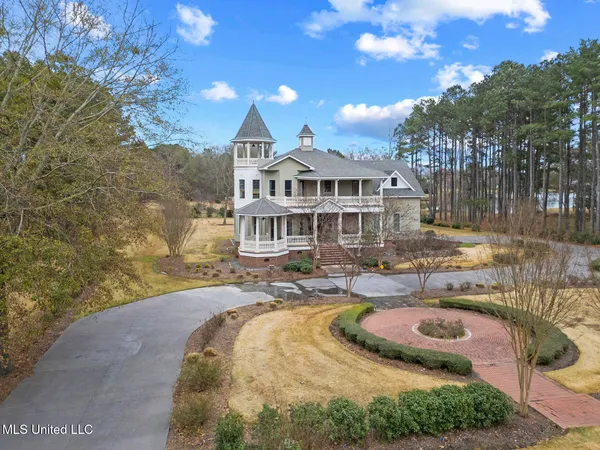 $925,000 | 122 Old Orchard Road, Madison, MS 39110