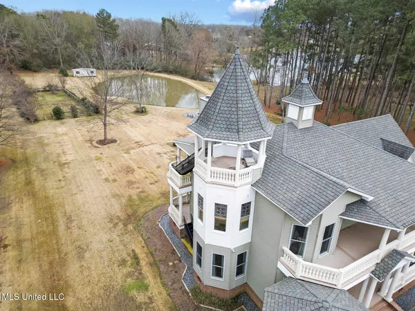 $925,000 | 122 Old Orchard Road, Madison, MS 39110