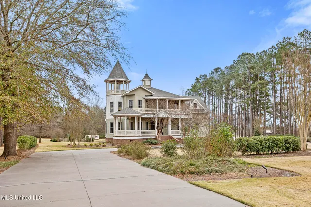 $925,000 | 122 Old Orchard Road, Madison, MS 39110
