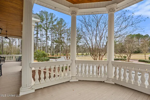 $925,000 | 122 Old Orchard Road, Madison, MS 39110