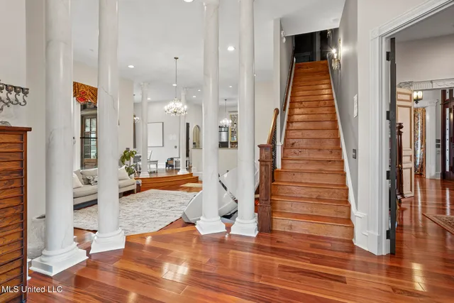 $925,000 | 122 Old Orchard Road, Madison, MS 39110