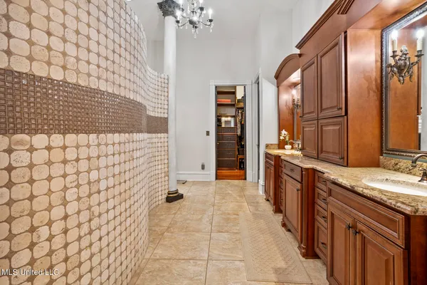 $925,000 | 122 Old Orchard Road, Madison, MS 39110