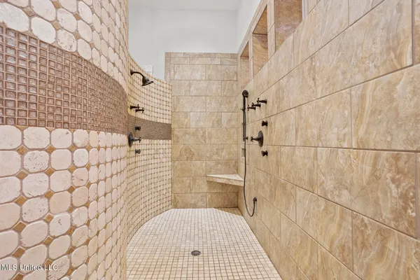 $925,000 | 122 Old Orchard Road, Madison, MS 39110