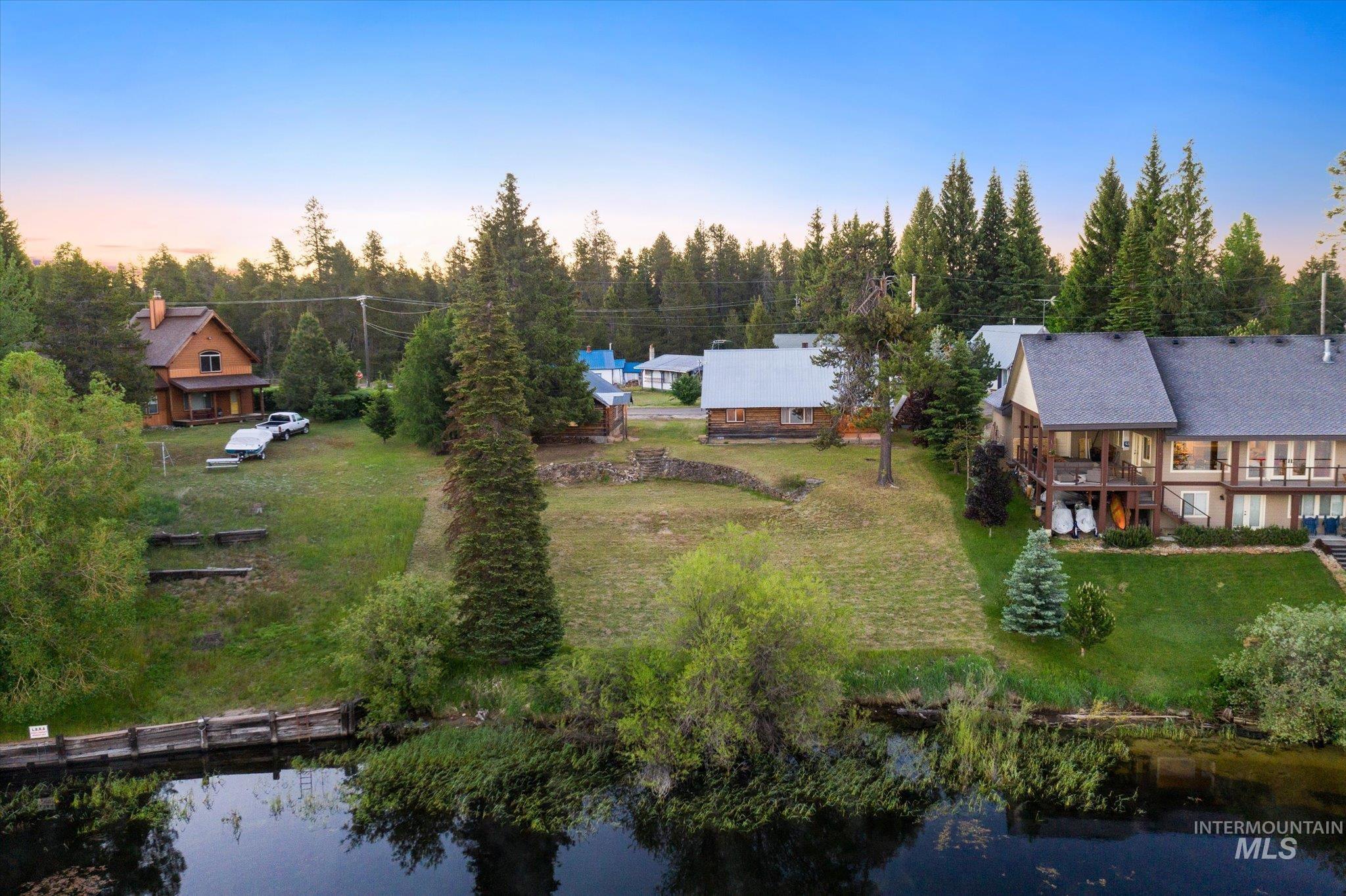13029 Delayne Road Donnelly, ID 83615 - Photo 6 of 33