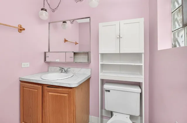 $190,000 | 2742 North 73rd Court, Unit 2E, Elmwood Park, IL 60707