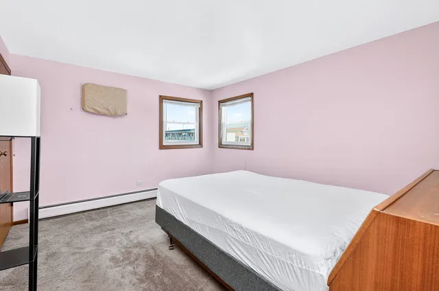 $190,000 | 2742 North 73rd Court, Unit 2E, Elmwood Park, IL 60707