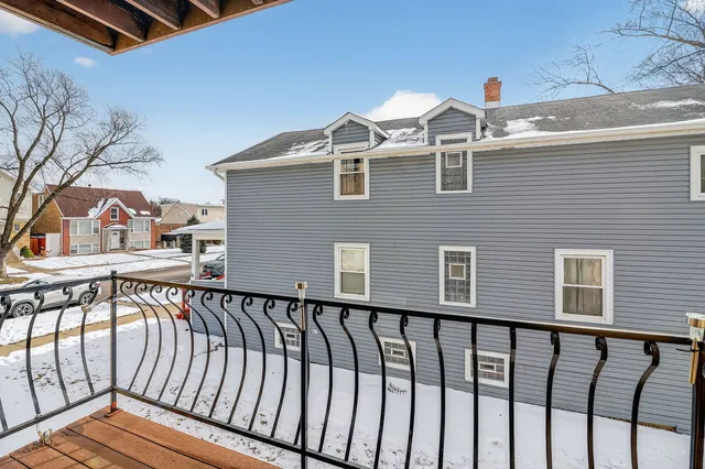 $190,000 | 2742 North 73rd Court, Unit 2E, Elmwood Park, IL 60707