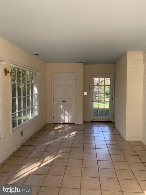280 Bishop Meade Road Boyce, VA 22620 - Photo 11 of 26 sunroom with tile floor