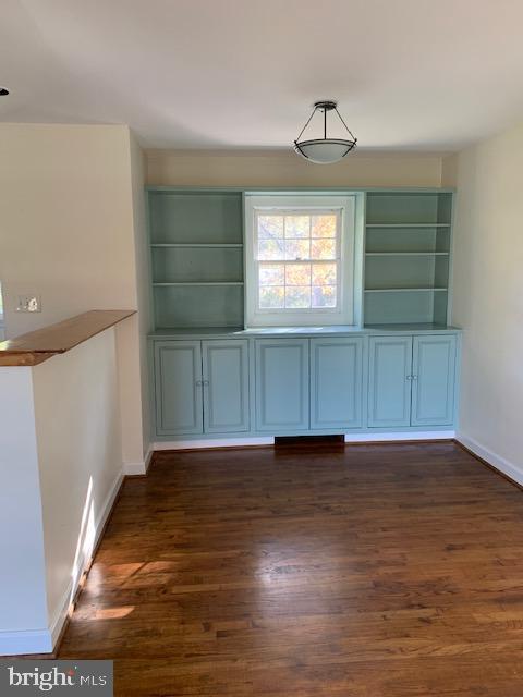 280 Bishop Meade Road Boyce, VA 22620 - Photo 13 of 26 Built-ins in area off kitchen