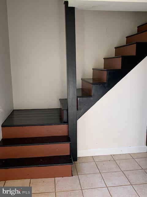 280 Bishop Meade Road Boyce, VA 22620 - Photo 18 of 26 Stair to basement level