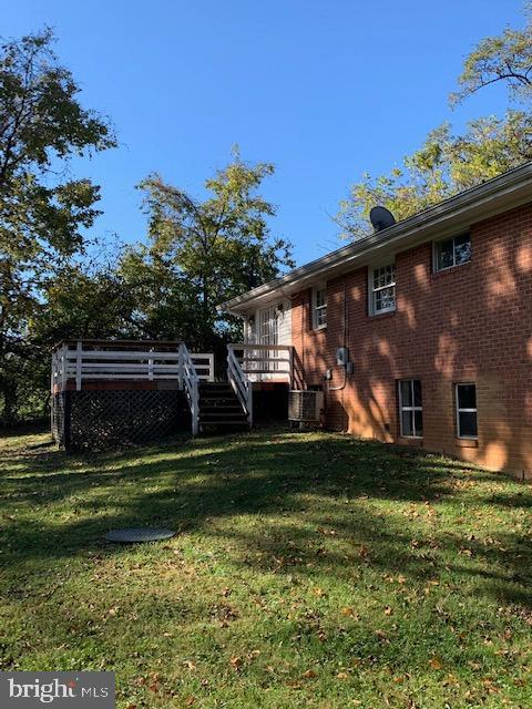 280 Bishop Meade Road Boyce, VA 22620 - Photo 4 of 26 Rear of house with deck
