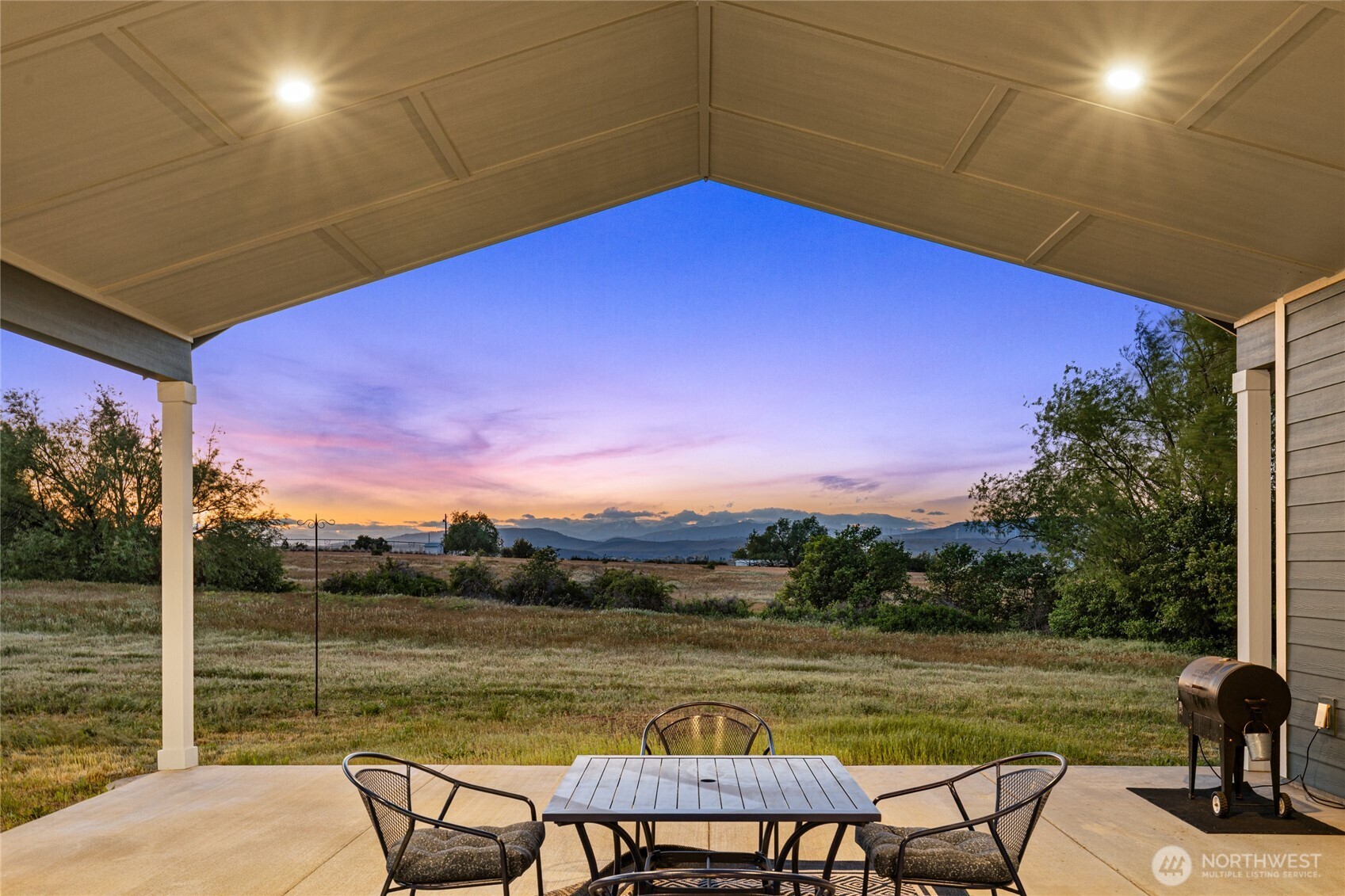 1590 Hunter Road Ellensburg, WA 98926 - Photo 40 of 40 a view of swimming pool with outdoor seating