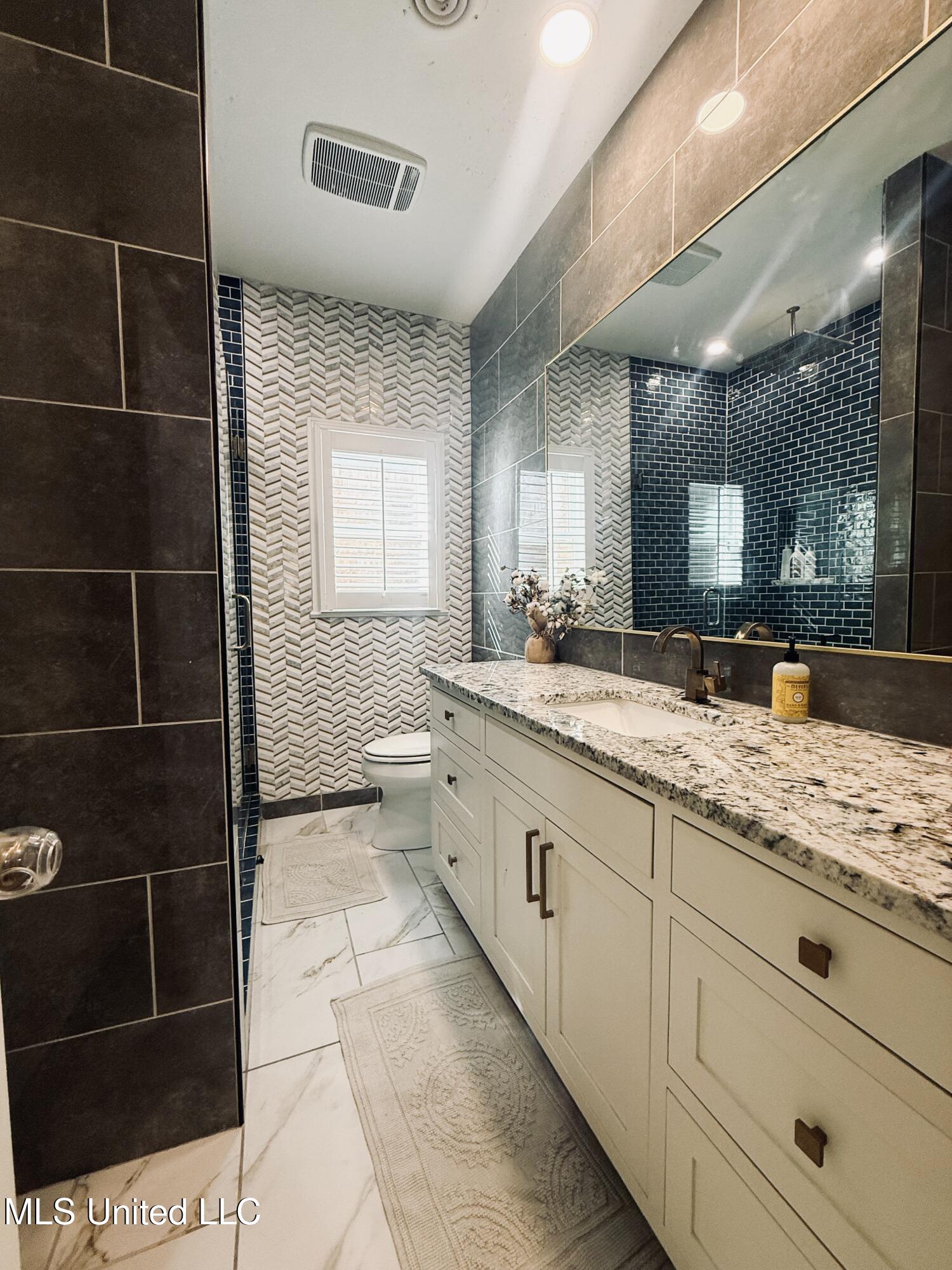 11 Moss Forest Circle Jackson, MS 39211 - Photo 42 of 49 IMG_6198