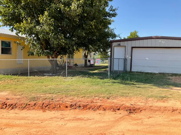 $180,000 | 35 Rangeview Road, Spur, TX 79370