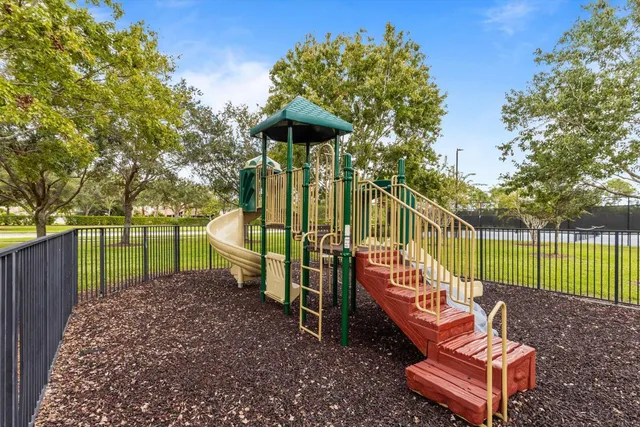 a picture of a bathroom with mirror