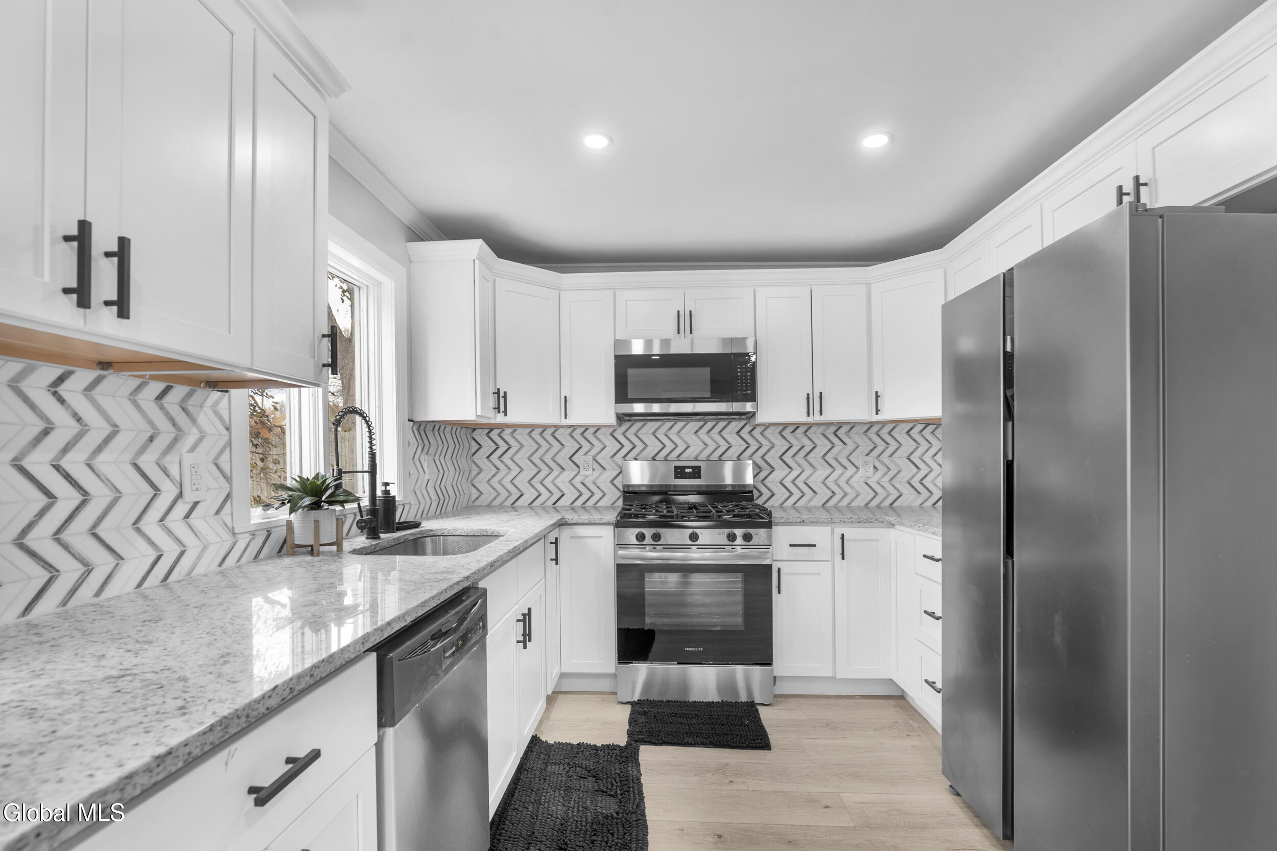 215 Furman Street Schenectady, NY 12304 - Photo 17 of 48 18_215 furman st schenectady