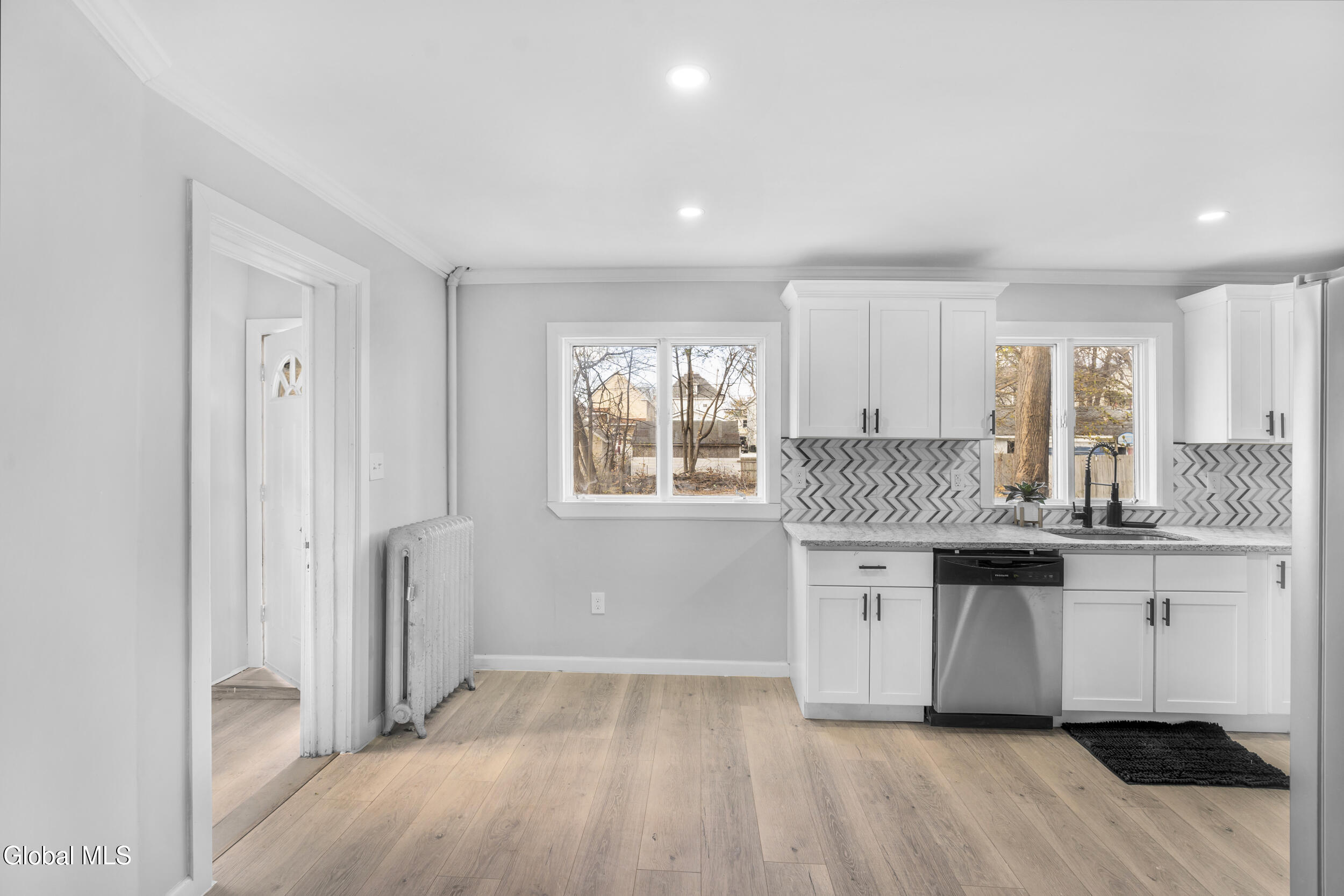 215 Furman Street Schenectady, NY 12304 - Photo 20 of 48 21_215 furman st schenectady