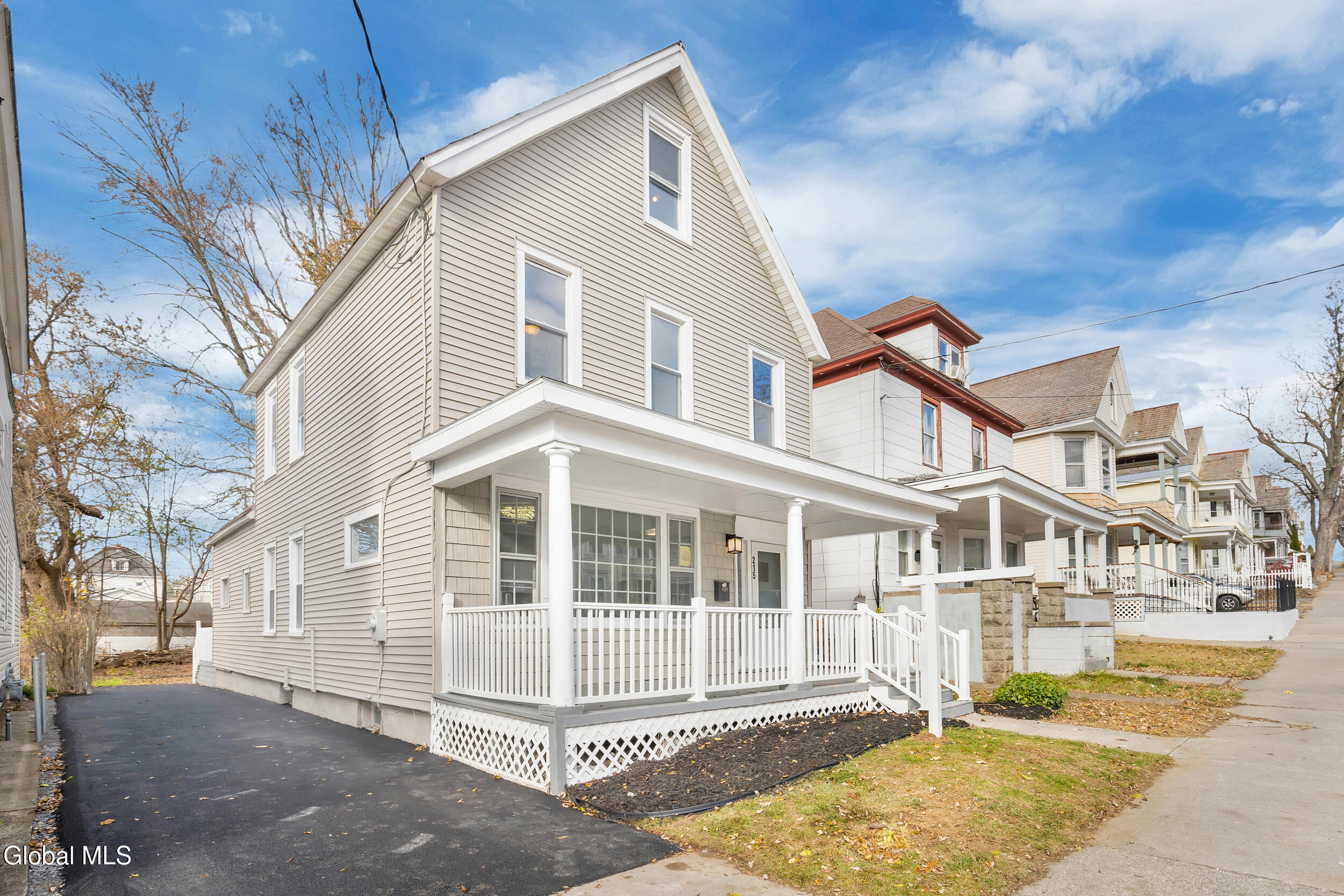 215 Furman Street Schenectady, NY 12304 - Photo 4 of 48 4_215 furman st schenectady