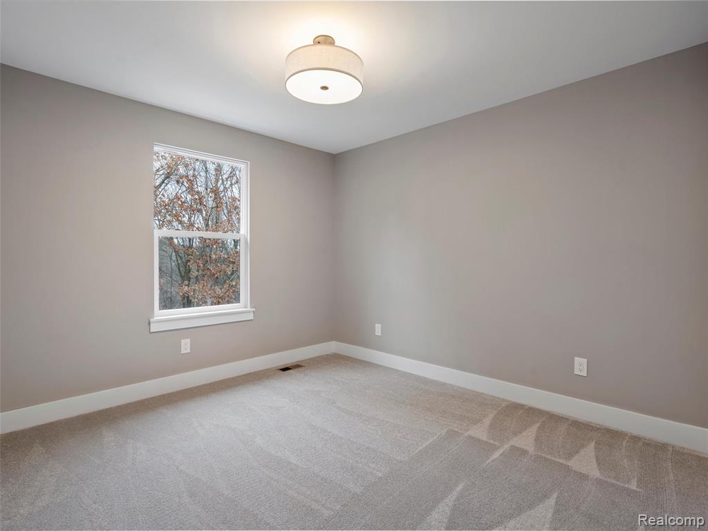 7670 Parshallville Road Fenton, MI 48430 - Photo 24 of 40