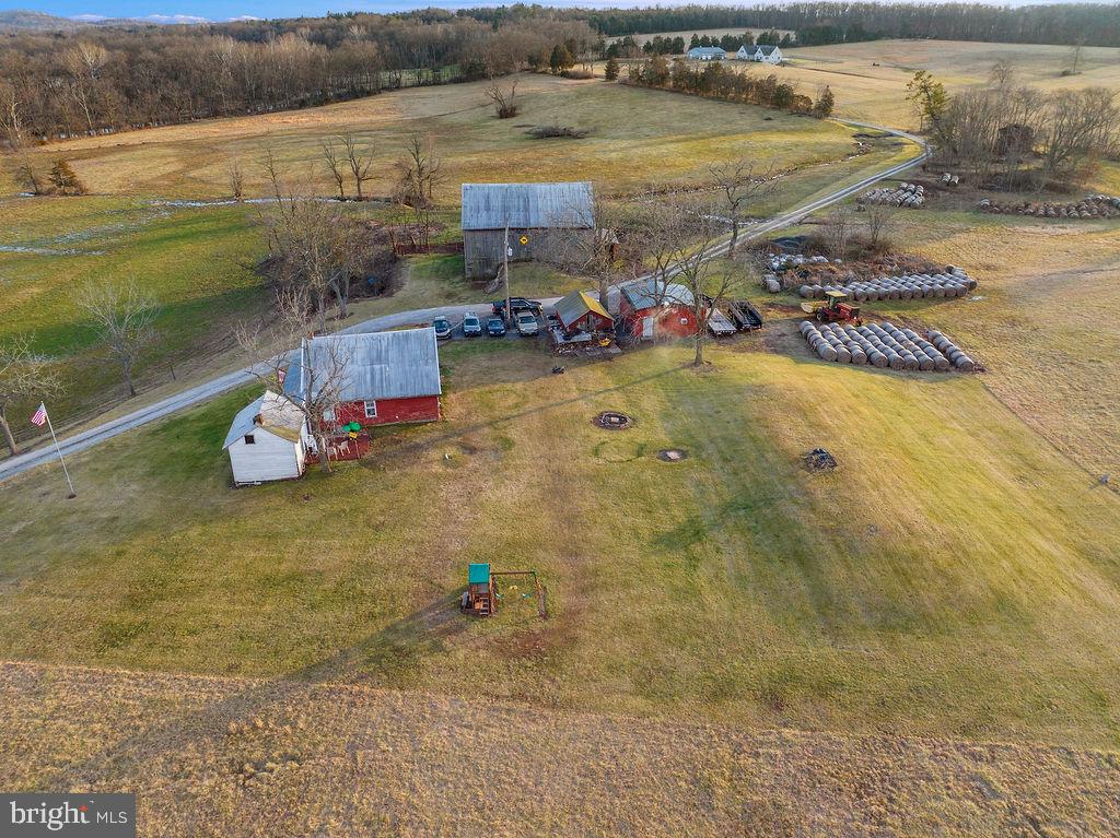 374 Cunningham Road Gettysburg, PA 17325 - Photo 1 of 33