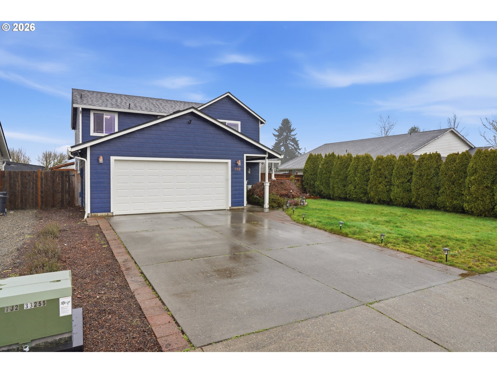 242 Adams Drive Kelso, WA 98626 - Photo 2 of 30