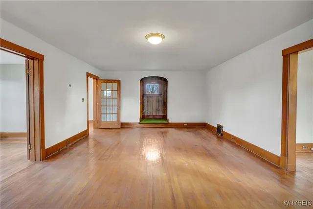 $899,900 | 11725 Big Tree Road, Wales, NY 14052