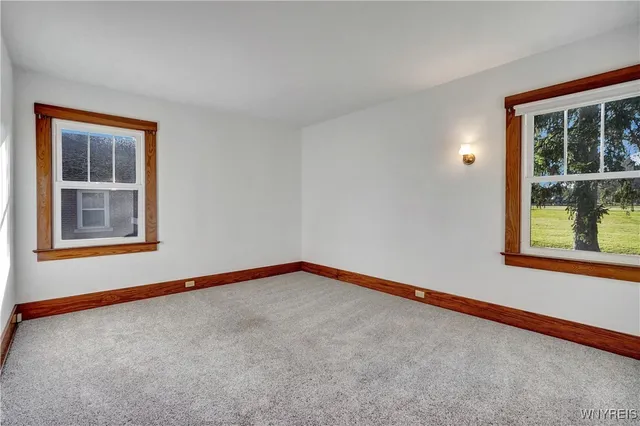 $899,900 | 11725 Big Tree Road, Wales, NY 14052