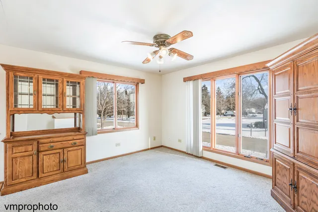 $279,900 | 37440 North Lake Shore Drive, Lake Villa, IL 60046