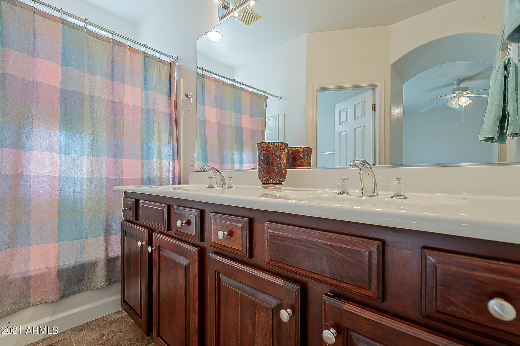 2546 West Old Paint Trail Phoenix, AZ 85086 - Photo 13 of 29 Old Paint-Double Sinks