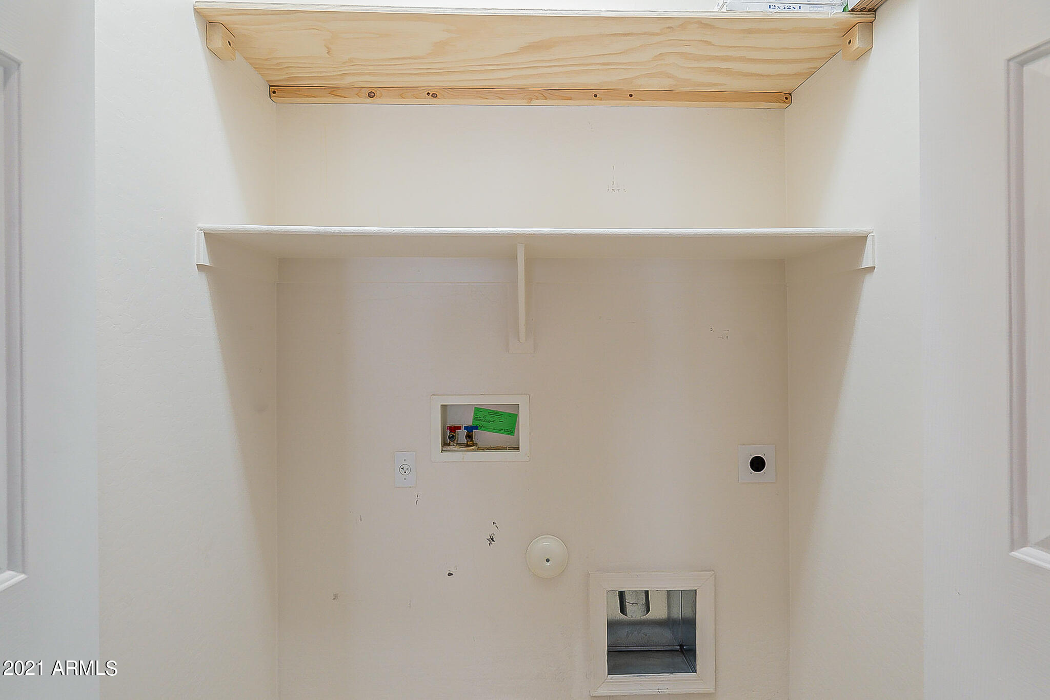 2546 West Old Paint Trail Phoenix, AZ 85086 - Photo 18 of 29 Old Paint-Laundry