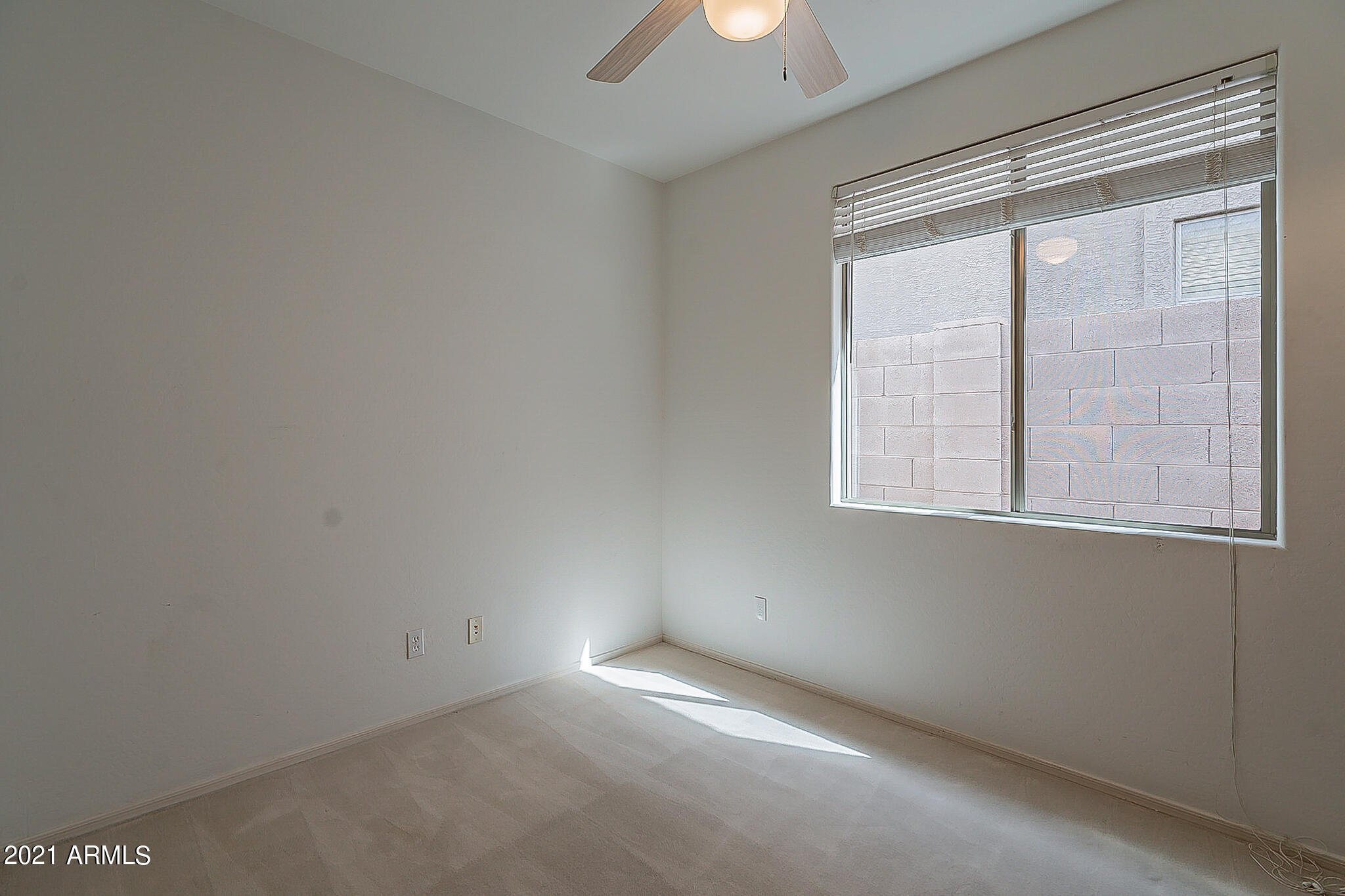 2546 West Old Paint Trail Phoenix, AZ 85086 - Photo 9 of 29 Old Paint-Den/Office