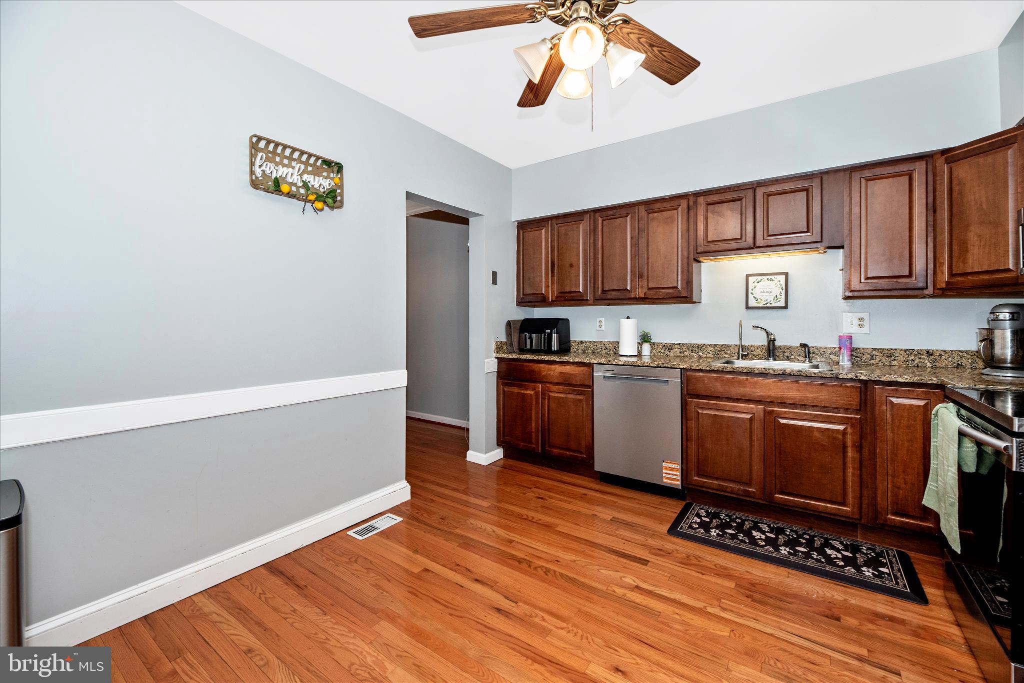 2309 Wonderview Road Lutherville-Timonium, MD 21093 - Photo 17 of 42 Kitchen