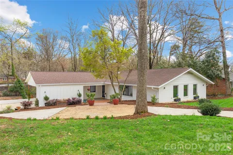 $1,495,000 | 301 Whitestone Road, Charlotte, NC 28270