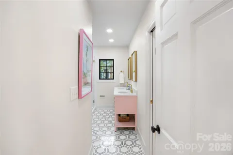 $1,495,000 | 301 Whitestone Road, Charlotte, NC 28270