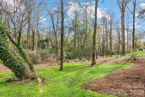 $1,495,000 | 301 Whitestone Road, Charlotte, NC 28270