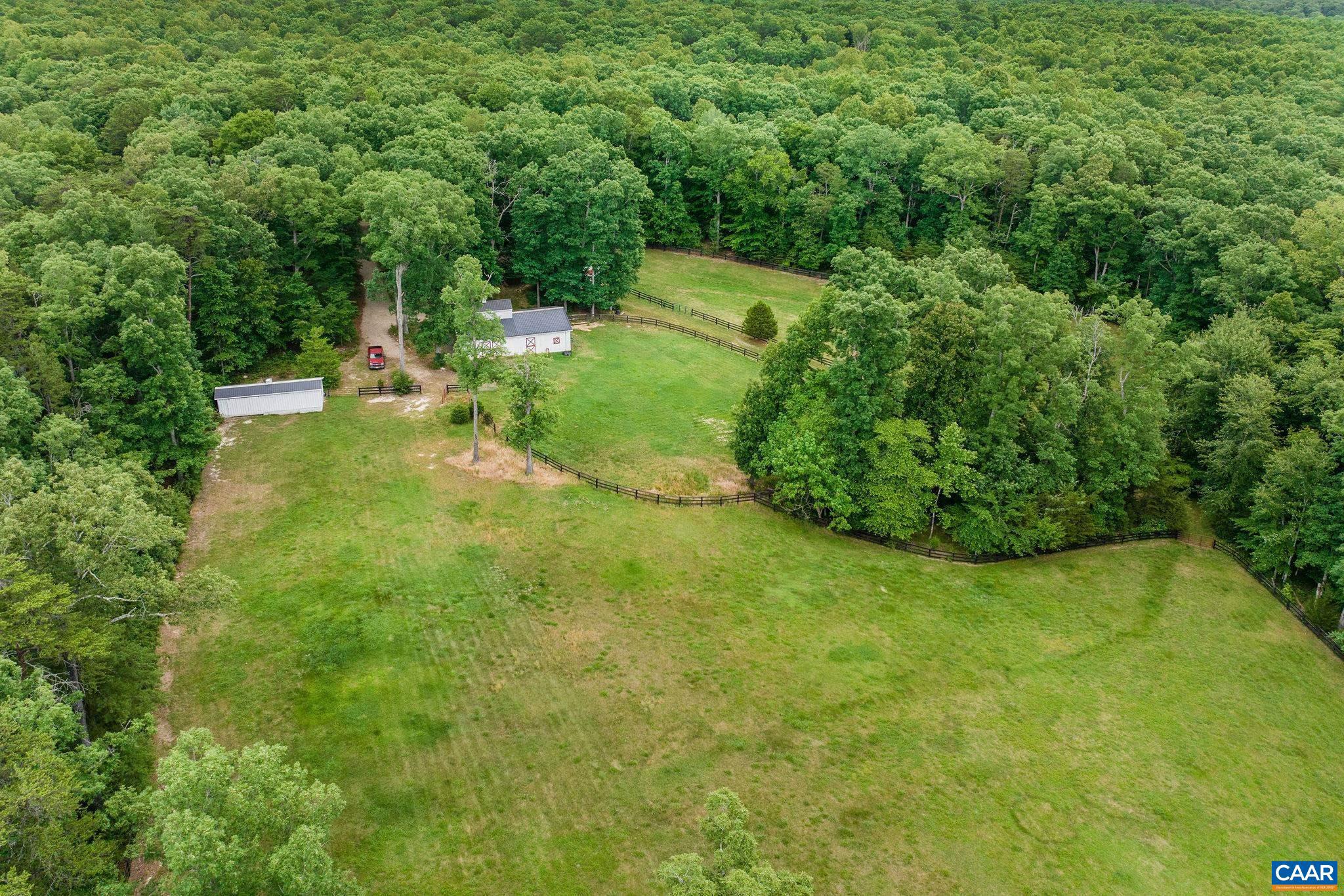 861 Beaverdam Road Keswick, VA 22947 - Photo 5 of 55