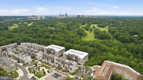 $850,000 | 1702 Bandit Loop, Unit 19B, Reston, VA 20190