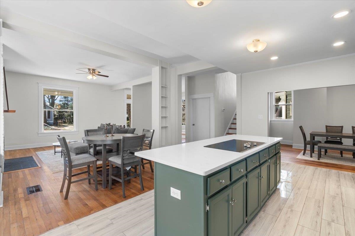 1682 Lawrence Avenue Memphis, TN 38112 - Photo 3 of 33