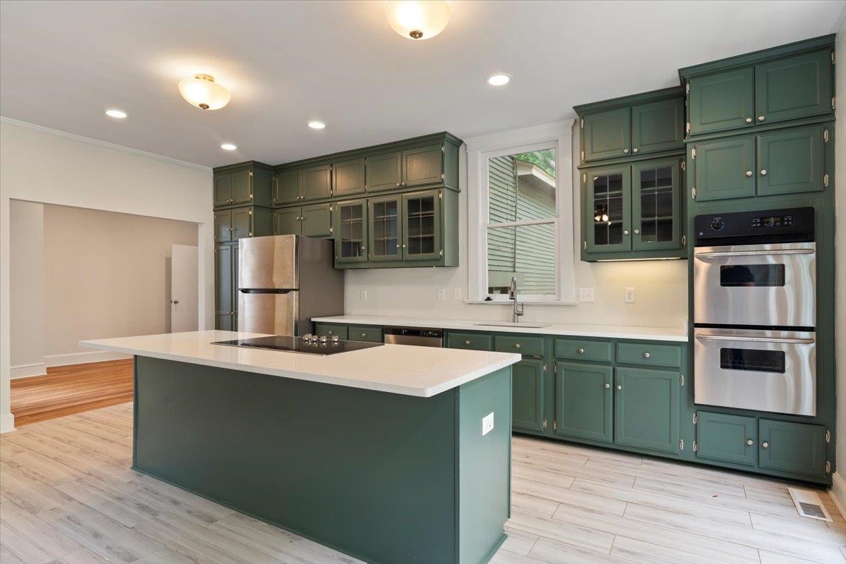 1682 Lawrence Avenue Memphis, TN 38112 - Photo 5 of 33