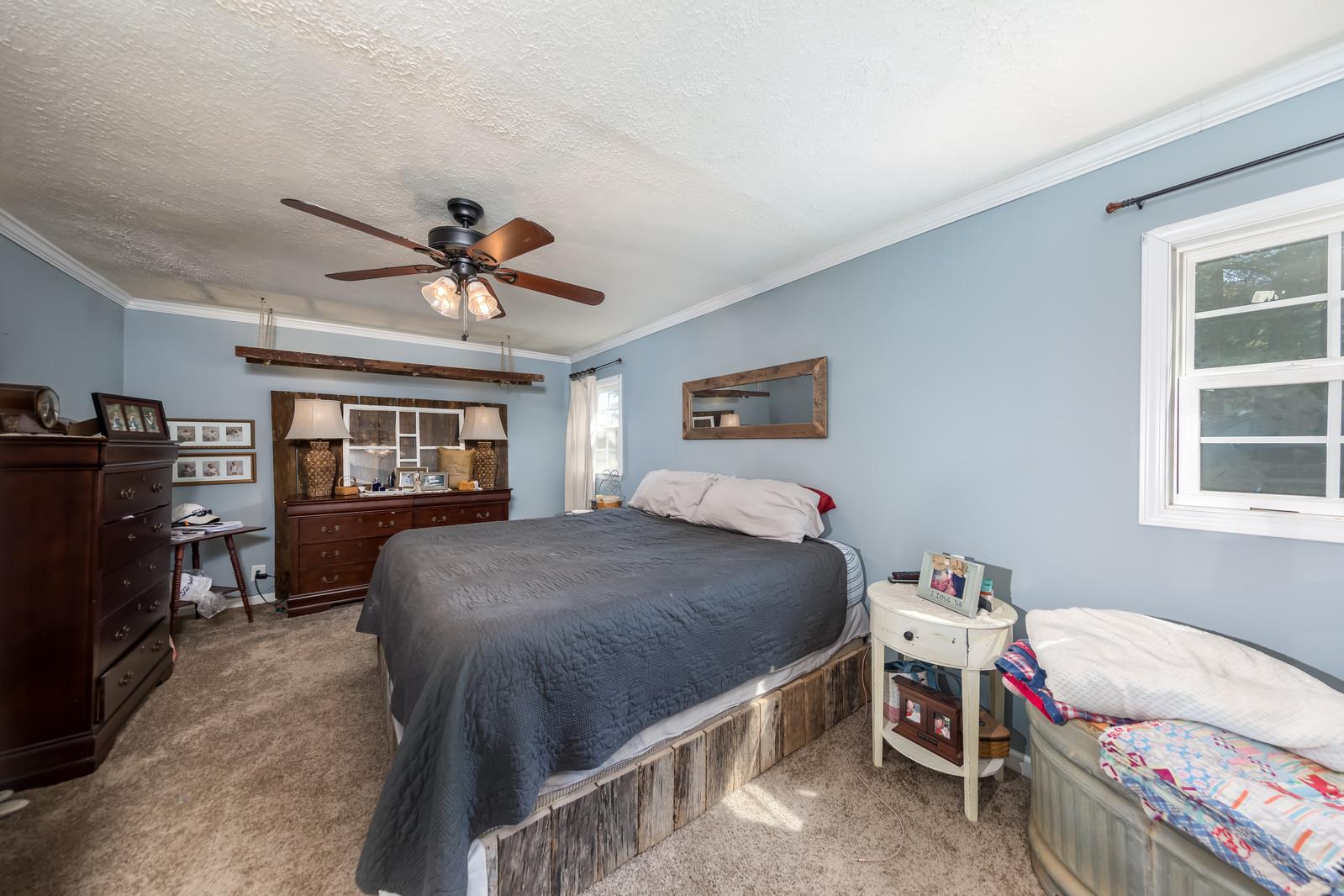 3075 North Hinton Road Clarksville, TN 37043 - Photo 14 of 27 Gallery Image 14