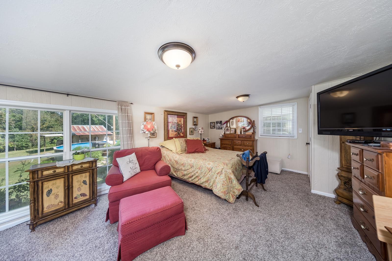 3075 North Hinton Road Clarksville, TN 37043 - Photo 19 of 27 Gallery Image 19